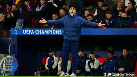 徐梦桃齐广璞连续赢得世界杯奖牌，人民日报客户端讯