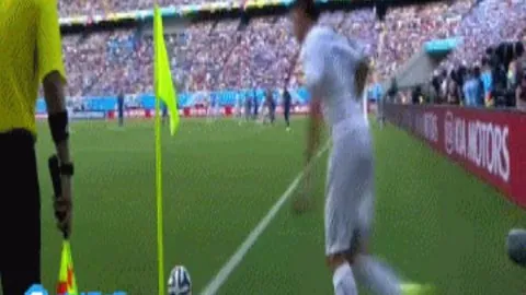 东契奇得分32分遭三连败，詹姆斯赛后拒绝受访，里夫斯揭露实情